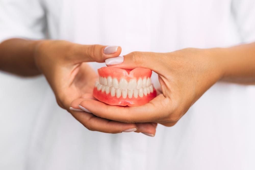 what are the three types of dentures